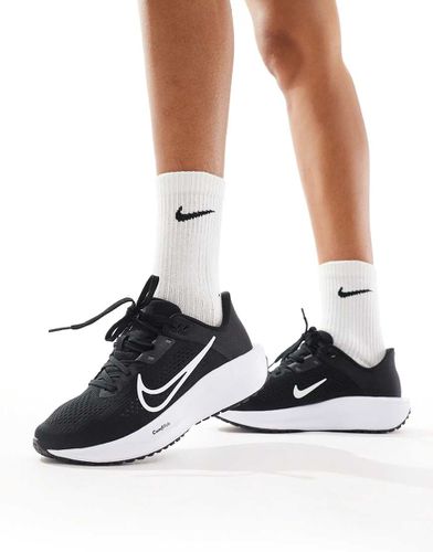 Quest 6 - Sneakers nere e bianche - Nike Running - Modalova