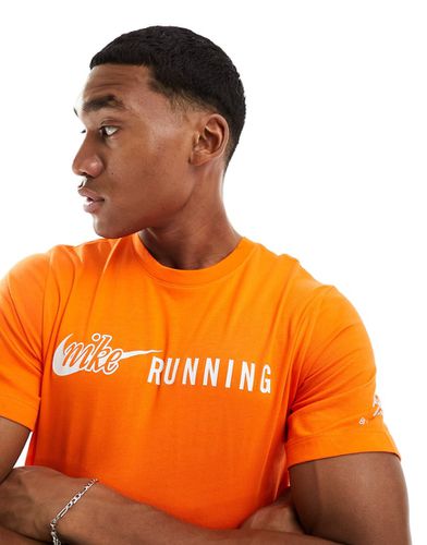 Trail Dri-FIT - T-shirt con stampa grafica - Nike Running - Modalova