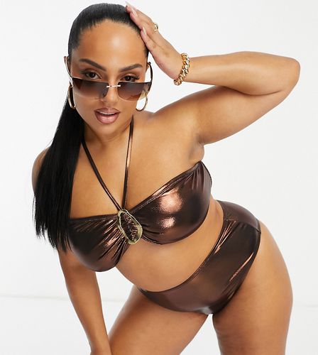 Top bikini a fascia metallizzato con fibbia oro - South Beach Curve - Modalova