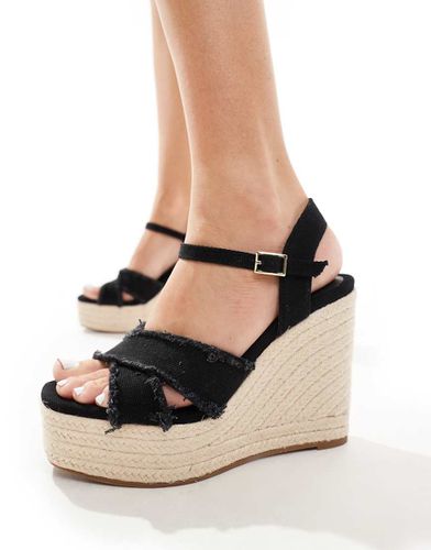 Espadrilles nere con zeppa - Stradivarius - Modalova