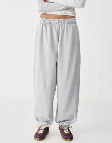 Pantalons de jogging à liseré - chiné - Stradivarius - Modalova