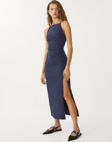 Robe mi-longue à encolure américaine - Stradivarius - Modalova