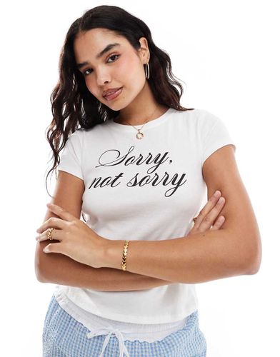 T-shirt bianca con stampa "Sorry Not Sorry" - Stradivarius - Modalova