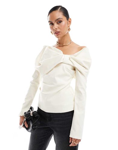 Top color crema con fiocco oversize - Pretty Lavish - Modalova