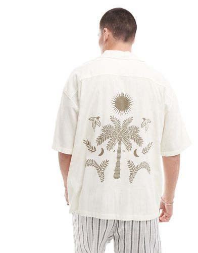 Camicia bianca con ricamo con palme - Pull & Bear - Modalova