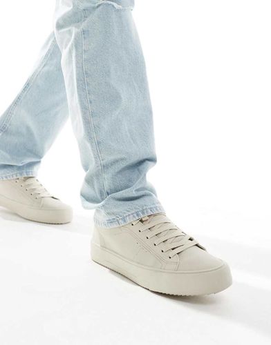 Sneakers beige rétro - Pull & Bear - Modalova