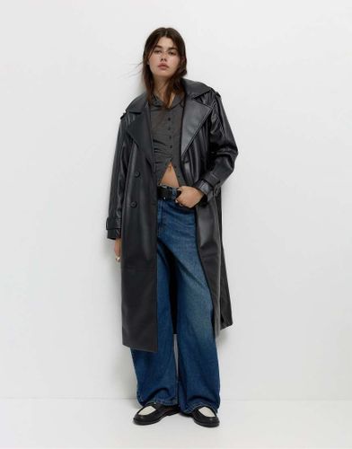 Trench-coat en similicuir - Pull & bear - Modalova
