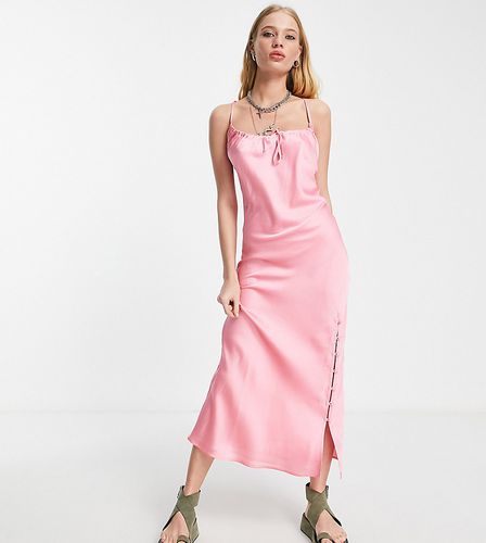 Inspired - Vestito con spalline sottili midi a tinta unita rosa - Reclaimed Vintage - Modalova