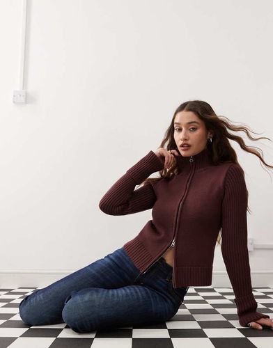 Winona - Cardigan accollato bordeaux con polsini risvoltati e zip - Weekday - Modalova