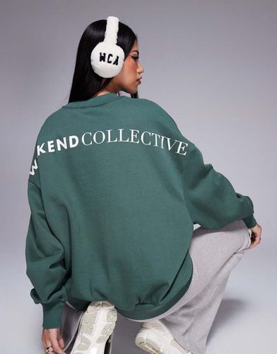 Weekend Collective - Felpa oversize kaki con logo grande sul retro - ASOS WEEKEND COLLECTIVE - Modalova