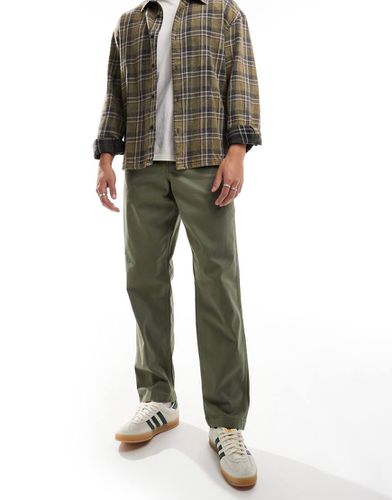 Casey Jones - Chino comodi in twill oliva - Wrangler - Modalova