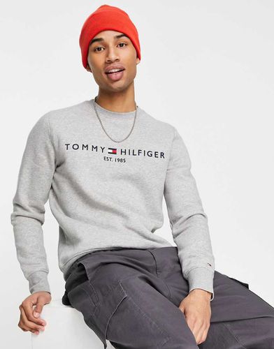 Felpa grigia con logo sul petto - Tommy Hilfiger - Modalova