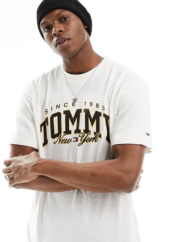 Luxe - T-shirt skate comoda con logo stile college bianca - Tommy Jeans - Modalova