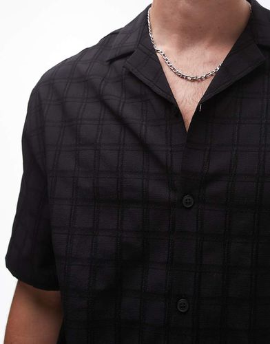 Camicia nera testurizzata con motivo a griglia a maniche corte - Topman - Modalova