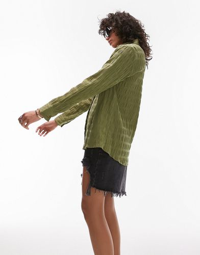 Camicia stropicciata e testurizzata color oliva con tasca - Topshop - Modalova