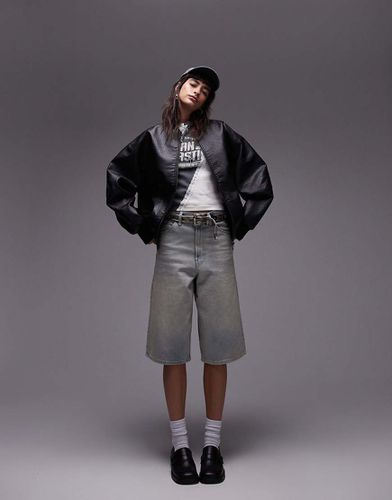 Giacca bomber oversize in pelle sintetica nera - Topshop - Modalova