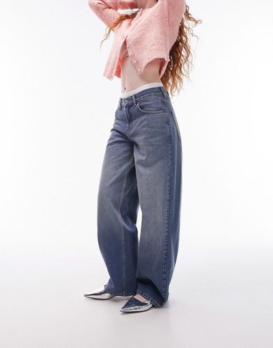 Jeans medio a vita bassa con cinturino sul retro - Topshop - Modalova