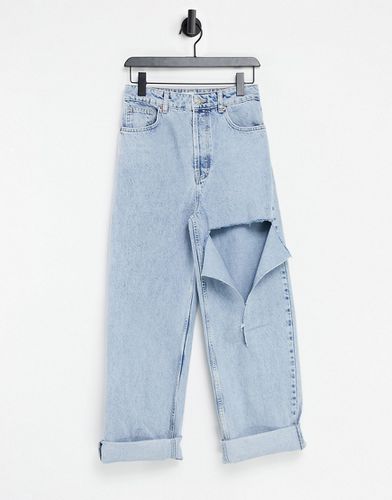 Mom jeans oversize con strappi candeggiati - Topshop - Modalova