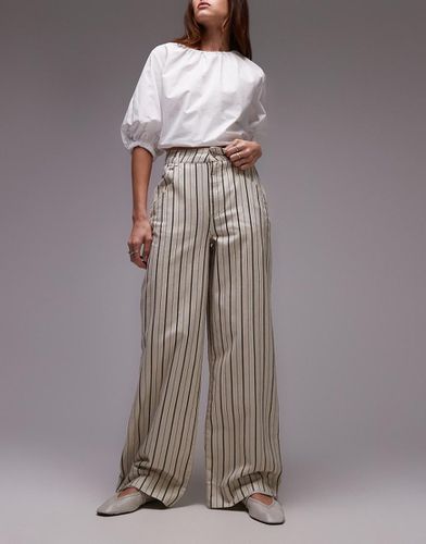 Pantaloni a fondo ampio con risvolto sull'orlo color pietra a righe - Topshop - Modalova