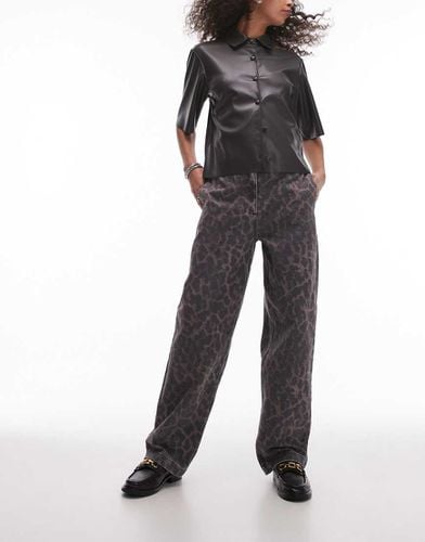 Pantaloni dritti con stampa leopardata scura - Topshop - Modalova