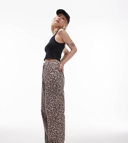 Pantaloni a gamba dritta con stampa leopardata - Topshop Petite - Modalova