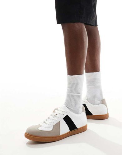 Sneakers minimal bianche e grigie stile tennis - Truffle Collection - Modalova