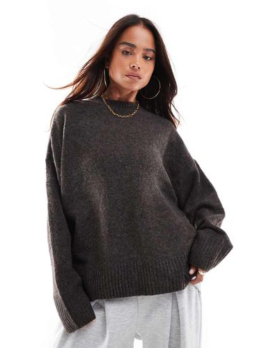 Maglione morbido cioccolato con scollo rotondo - Vero Moda - Modalova