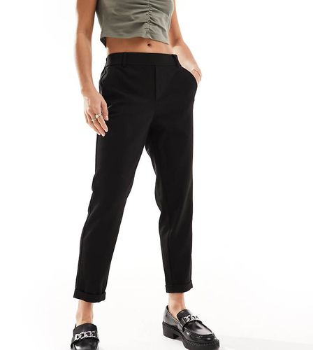 Pantaloni dritti neri - Vero Moda Petite - Modalova