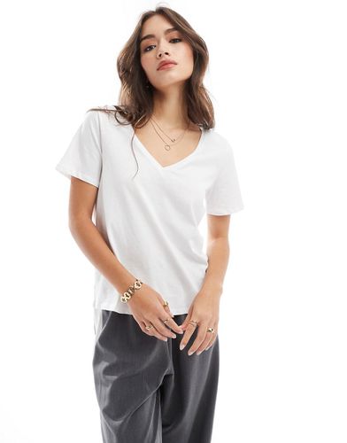 T-shirt con scollo a V bianca - Vero Moda - Modalova