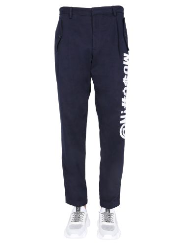 Moschino symbols logo trousers - moschino - Modalova