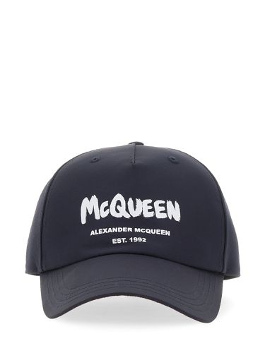 Alexander mcqueen graffiti logo hat - alexander mcqueen - Modalova