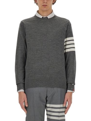 Thom browne 4bar stripe jersey - thom browne - Modalova