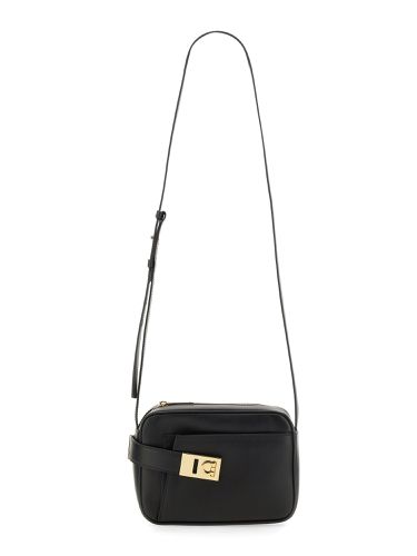 Ferragamo small camera case bag - ferragamo - Modalova