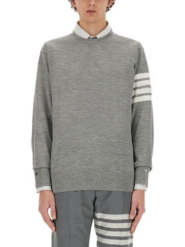 Thom browne 4bar stripe jersey - thom browne - Modalova