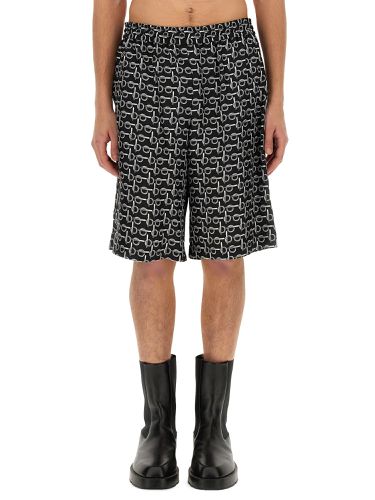 All over print bermuda shorts - burberry - Modalova