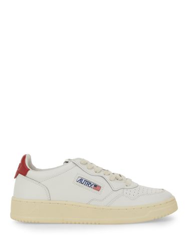 Autry "medalist" low sneaker - autry - Modalova