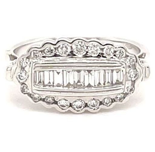 JM4721 18ct Gold Diamond Cluster Ring Jewellery - James Moore - Modalova