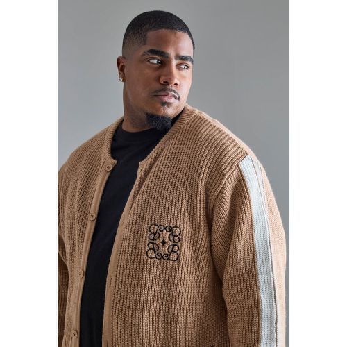Cardigan Plus Size in maglia a righe a blocchi di colore color talpa - boohoo - Modalova