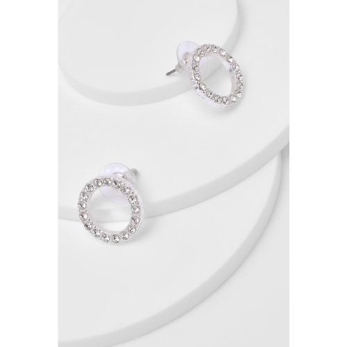 Orecchini a cerchio color argento con strass - boohoo - Modalova