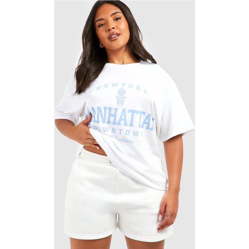 T-shirt Plus Size con stampa Manhattan - boohoo - Modalova