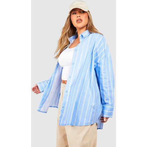 Camicia Plus Size oversize in cotone popeline a righe - boohoo - Modalova