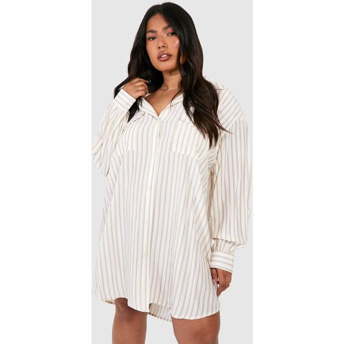 Plus Stripe Oversized Shirt Dress - boohoo - Modalova