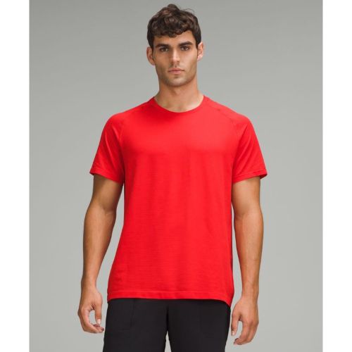 “ T-Shirt Metal Vent Techs â€“ Rouge â€“ Taille L - lululemon - Modalova