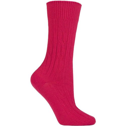 Women's 1 Pair 100% Cashmere Cable Knit Bed Socks Blusher 4-8 Ladies - SOCKSHOP of London - Modalova