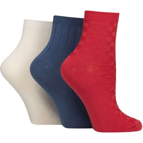 Women's 3 Pair Plain and Patterned Bamboo Ankle Socks Textured Nautical 4-8 - SockShop - Modalova