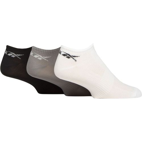 Mens and Women's 3 Pair Essentials Recycled Trainer Socks White / Grey / Black 4.5-6 UK - Reebok - Modalova