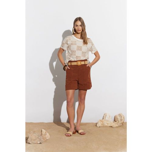 Shorts con cucitura dettaglio e cintura a contrasto - Please - Modalova