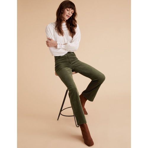 Corduroy Slim Fit Flare Trousers green - Marks & Spencer - Modalova
