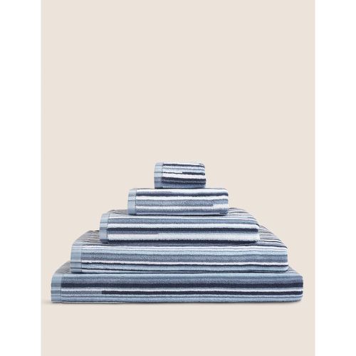 Pure Cotton Striped Towel blue - Marks & Spencer - Modalova