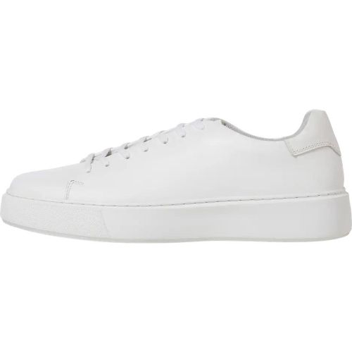 Completa il tuo outfit con scarpe stilose facili da abbinare ai tuoi preferiti dell'armadio e preparati per tutto, dalle attività quotidiane alle usc - MAG10327262 - Modalova